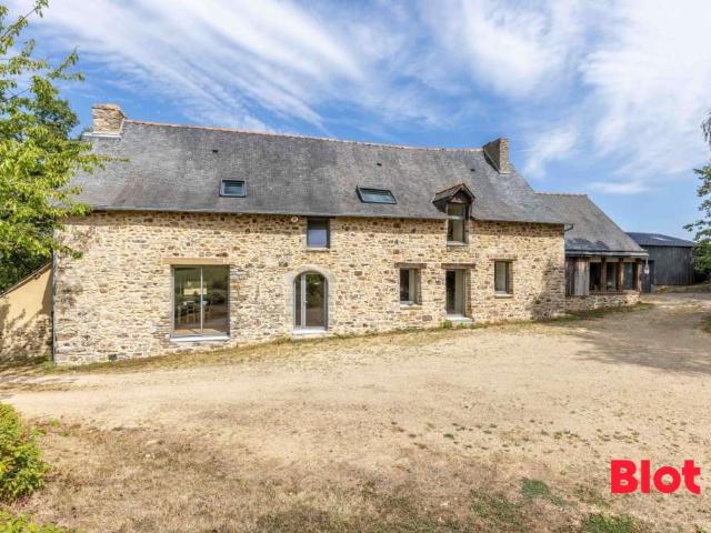 Longère et corps de ferme 9 pièces Saint Jean sur Vilaine 35