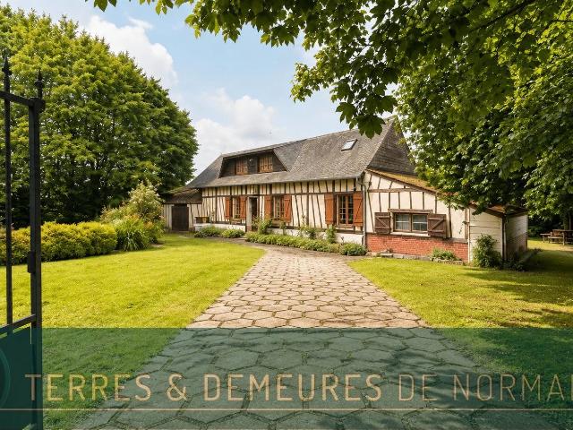 Longère en colombages de 148m², 3 chambres, avec un terrain de 2
