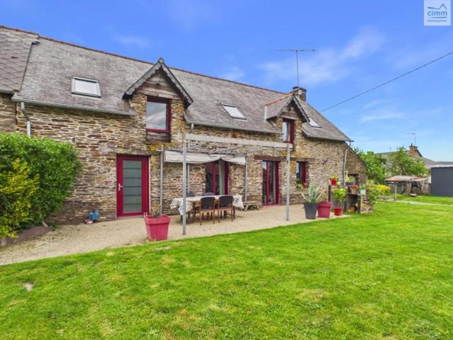 Longère en pierre de 176 m² sur un terrain de 4060 m²
