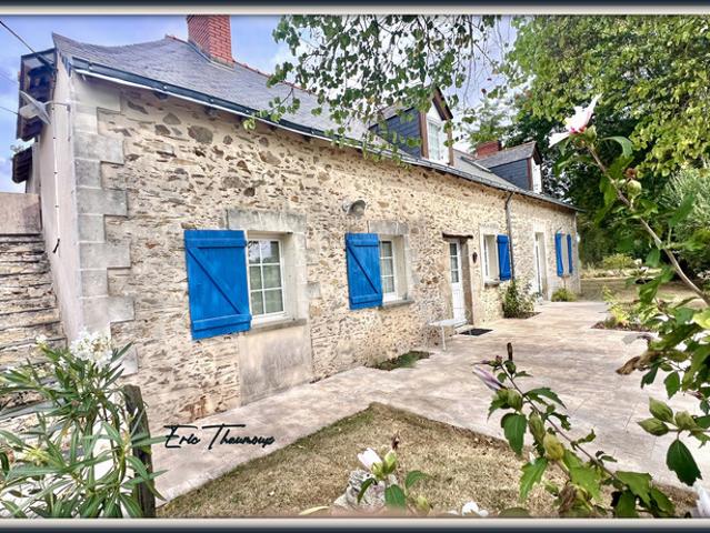 LONGERE RENOVEE de 180 m² hab, 1700 m2 de terrain, chambre + salle de douche au RDC