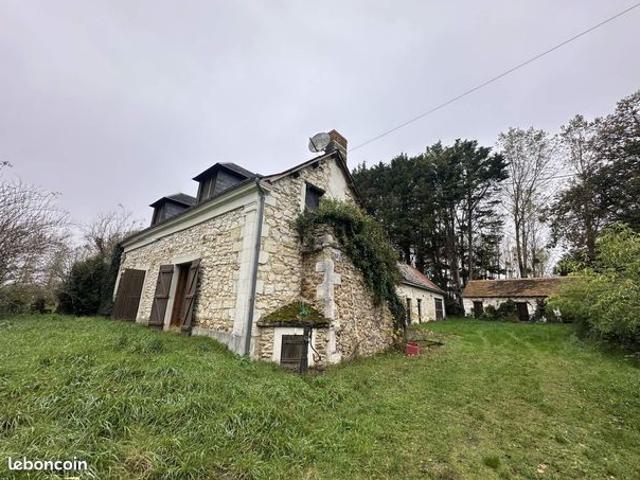Longère 142 m² Vernoil le Fourrier