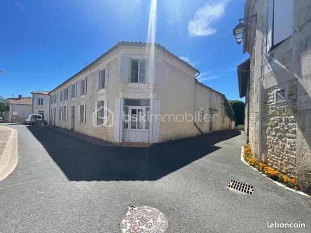 Longère 15 pièces 200 m²