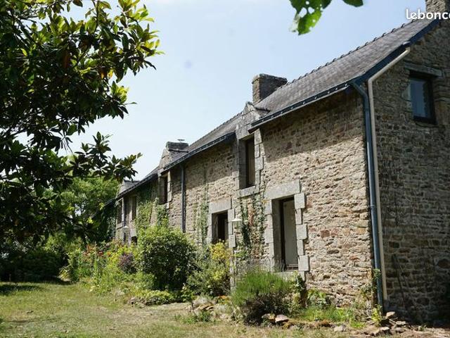Longère 17 pièces 304 m²