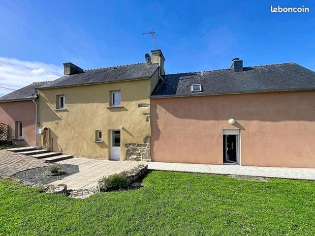 Longère 10 pièces 140 m²