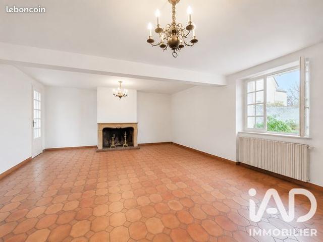 Longère 10 pièces 170 m²