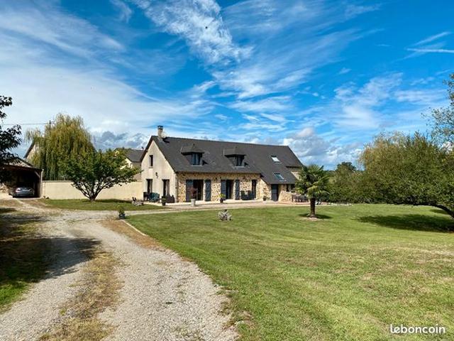 Propriété 10 pièces 175 m²
