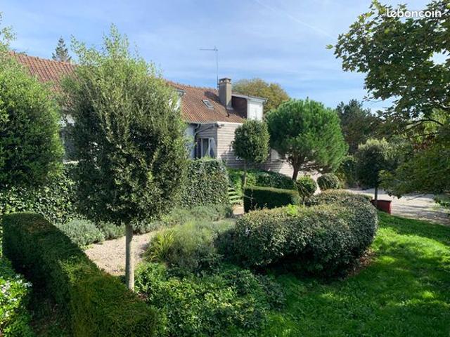Longère 10 pièces 220 m²