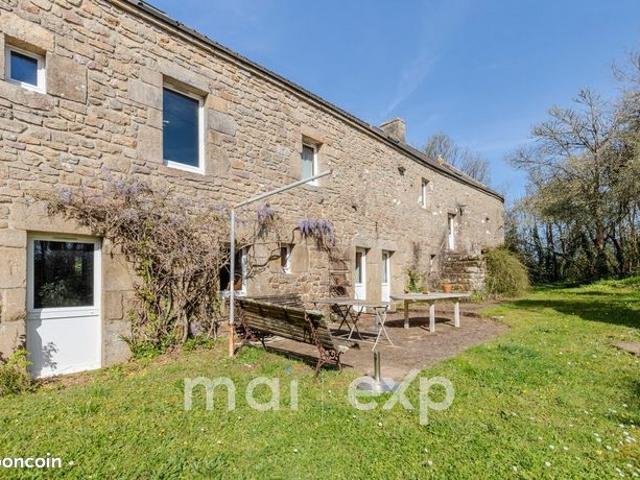 Longère 10 pièces 236 m²