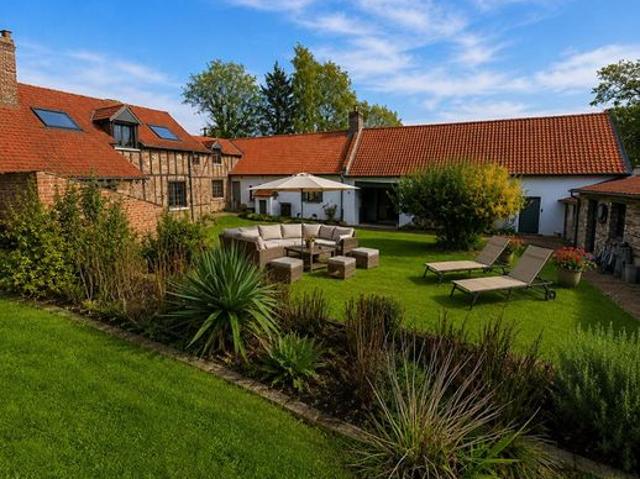 Longère 10 pièces 239 m²