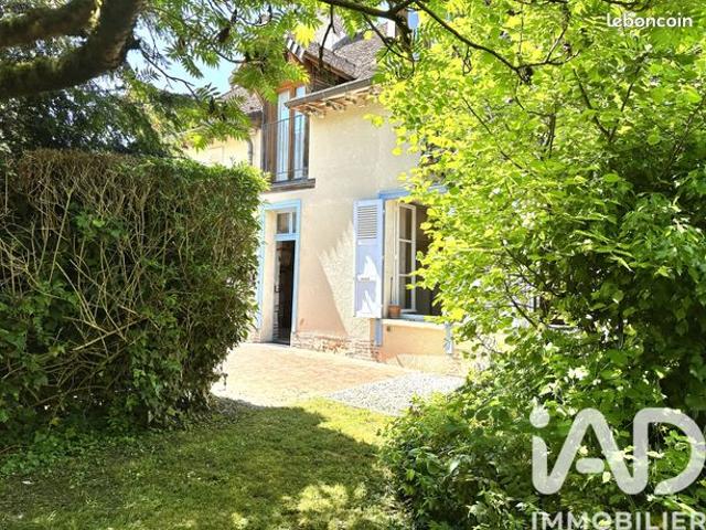 Longère 10 pièces 245 m²