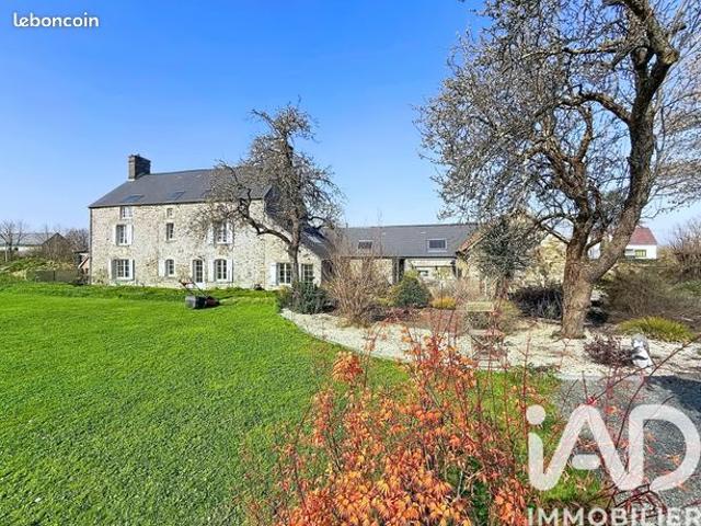 Longère 10 pièces 247 m²