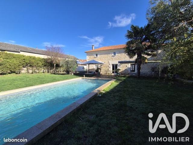 Longère 10 pièces 291 m²