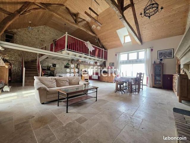 Longère 10 pièces 298 m²