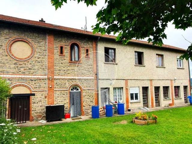 Longère 11 pièces 170 m²