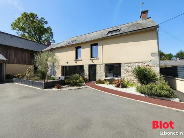 Longère 11 pièces 247 m²