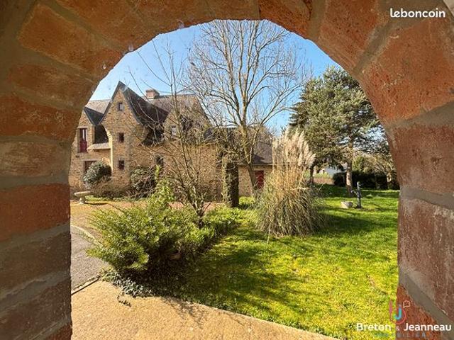 Longère 12 pièces 294 m²