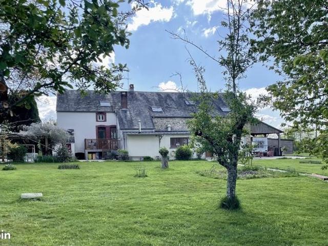 Longère 12 pièces 355 m²