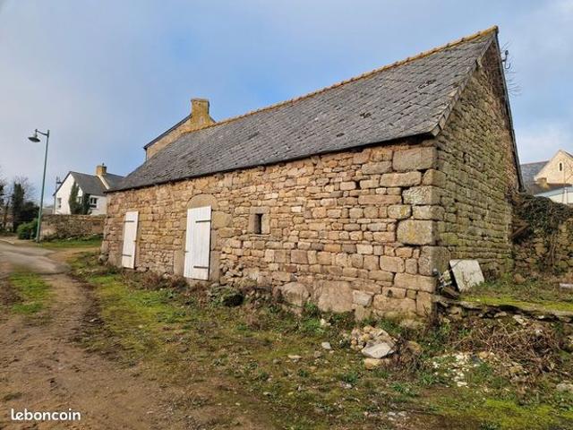 Longère 2 pièces 140 m²