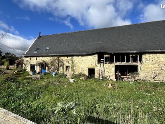 Longère 2 pièces 145 m²