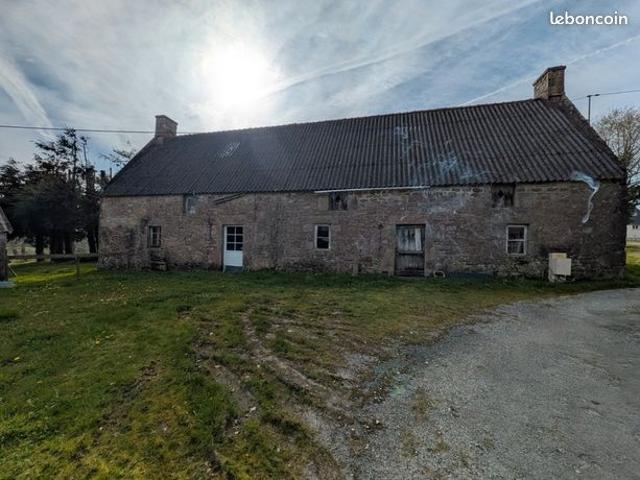 Longère 2 pièces 180 m²