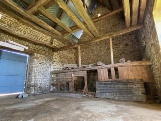 Longère 2 pièces 110 m²