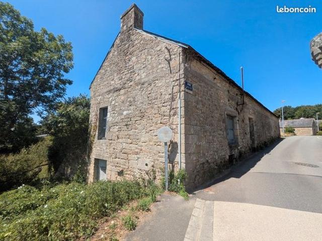 Longère 3 pièces 180 m²