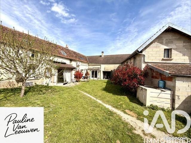 Longère 4 pièces 140 m²