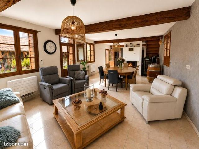 Longère 4 pièces 111 m²
