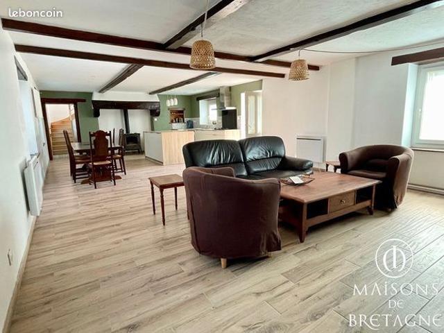 Longère 4 pièces 121 m²