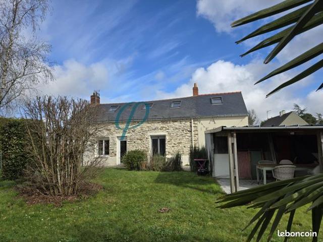 Longère 5 pièces 140 m²