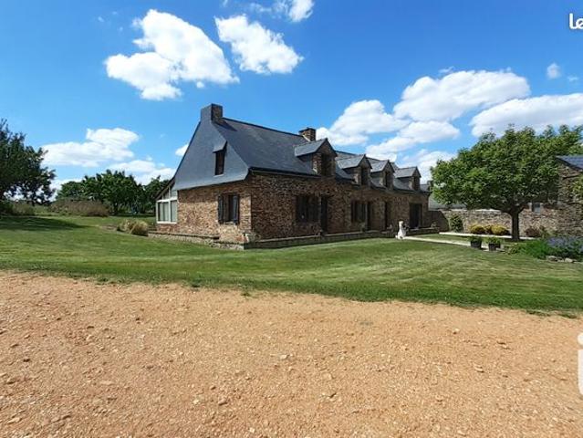 Longère 5 pièces 140 m²