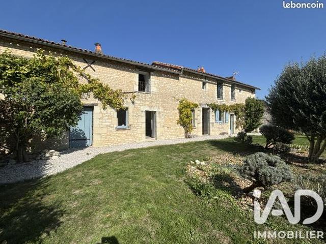 Longère 5 pièces 142 m²