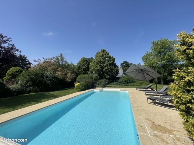 Longère 5 pièces 147 m²