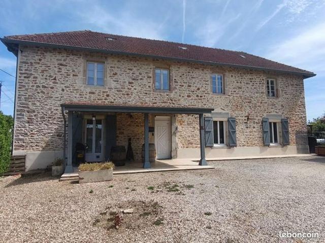 Longère 6 pièces 144 m²