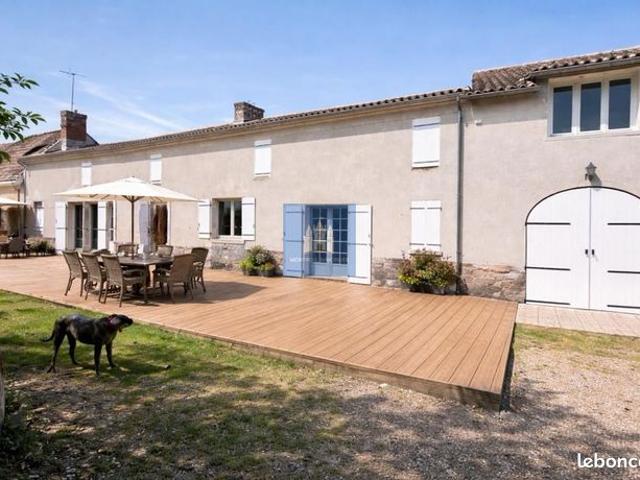 Longère 5 pièces 145 m²