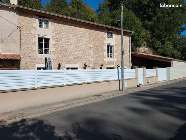 Longère 5 pièces 148 m²
