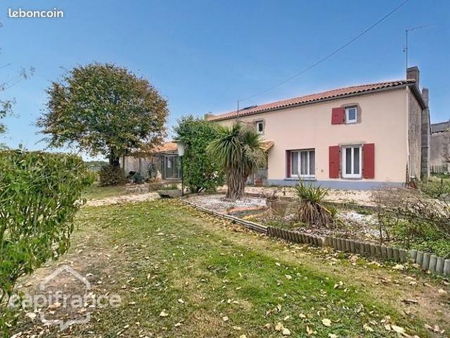 Longère 5 pièces 142 m²