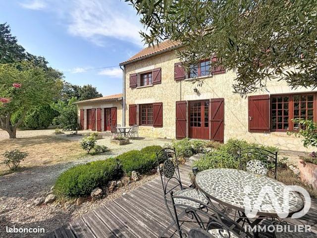 Longère 5 pièces 121 m²