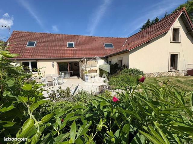 Longère 5 pièces 130 m²