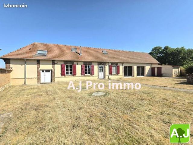Longère 5 pièces 130 m²