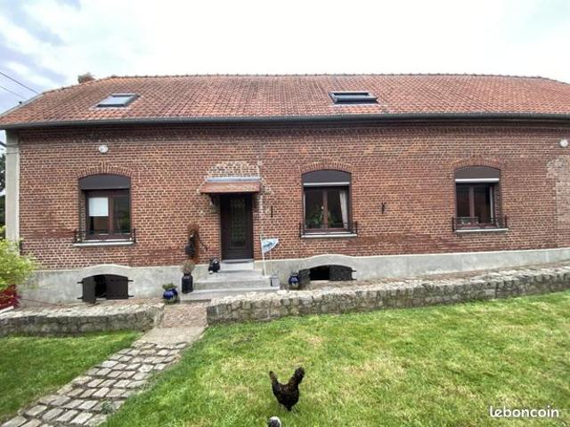 Longère 5 pièces 137 m²