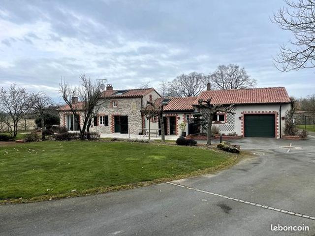 Longère 5 pièces 138 m²