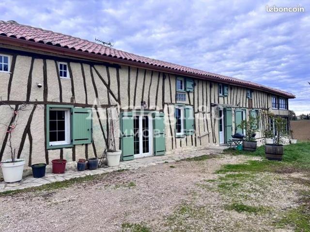 Longère 5 pièces 219 m²
