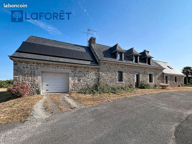Longère 6 pièces 140 m²