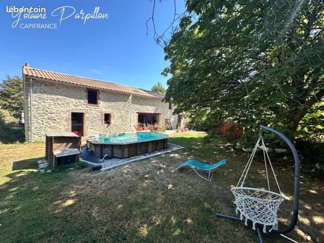Longère 6 pièces 142 m²