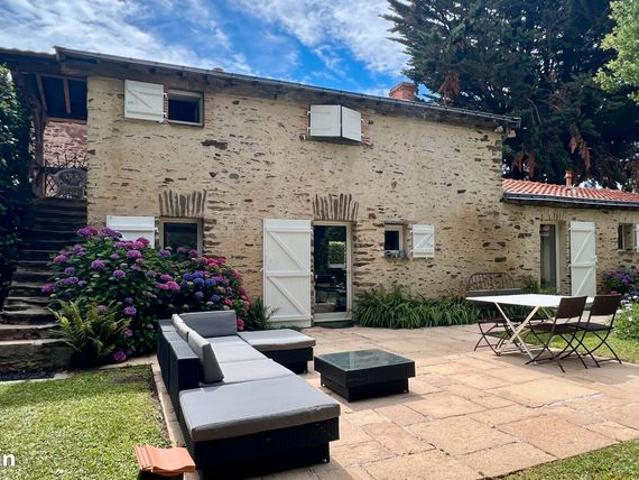 Longère 6 pièces 142 m²