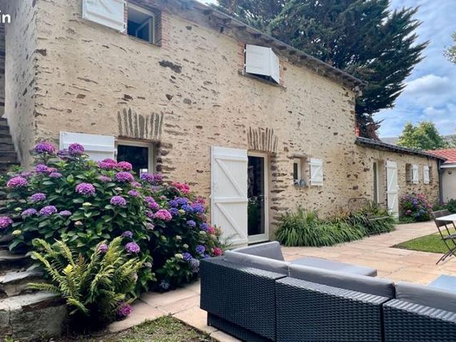 Longère 6 pièces 142 m²