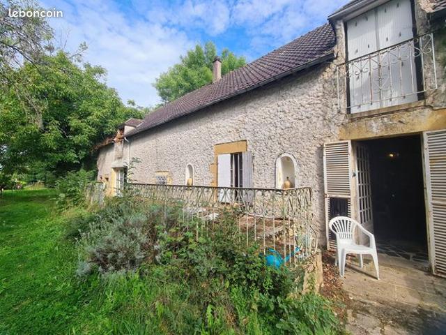 Longère 6 pièces 150 m²
