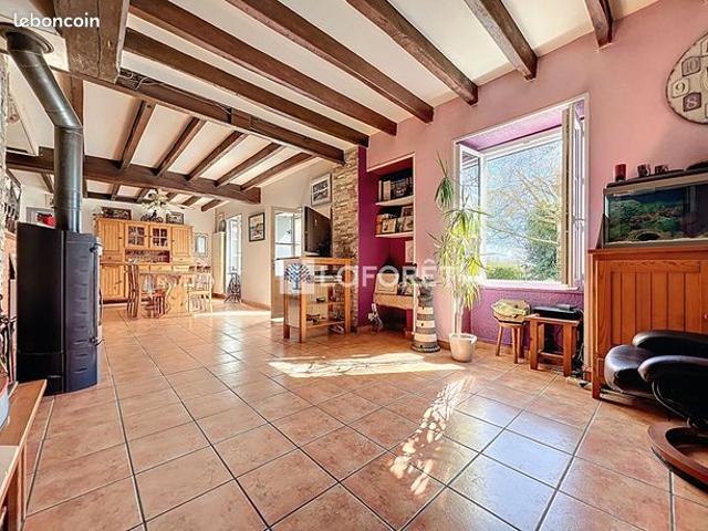 Longère 6 pièces 157 m²