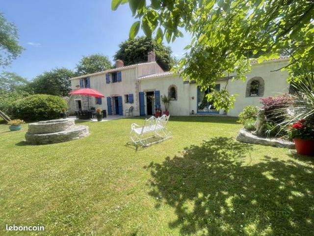 Longère 6 pièces 158 m²